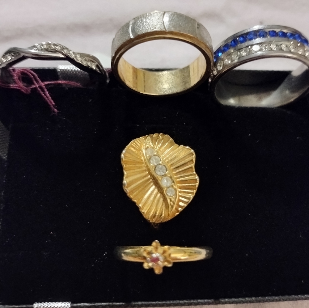 🇺🇸 Clearance 🇺🇸Costume Jewelry Ring Lot